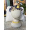 Jarrón Antiguo de Cerámica con Decoración de Racimo de Uvas en Relieve