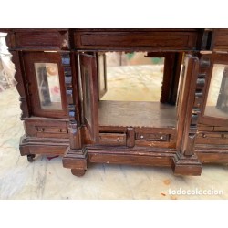 Miniatura Victoriana de Casa de Muñecas - Estructura de Madera Artesanal