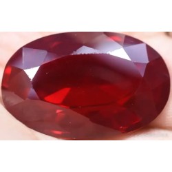 Gran rubí de 87.10 CT con certificado - Piedra preciosa exclusiva.
