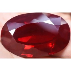 Gran rubí de 87.10 CT con certificado - Piedra preciosa exclusiva.