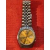 Reloj automático Seiko 5 con esfera dorada y calendario - Hecho en Japón