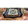 Mantón de Manila bordado en seda negra con detalles en crema - Elegante y sofisticado