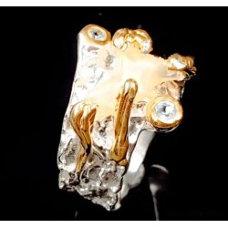 Anillo de plata con ópalo natural, pieza única de maestro joyero