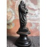 Figura de bronce de San José con el niño sobre peana de madera