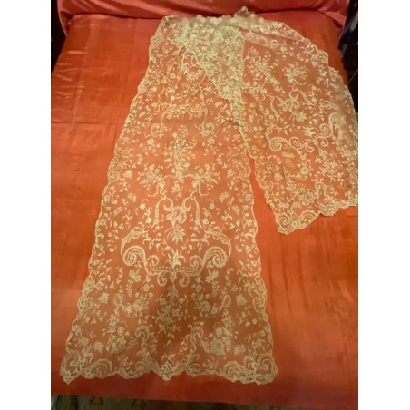 Mantilla chal de Bruselas, color crema claro, encaje fino