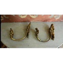 PAREJA DE ALZAPAÑOS DE BRONCE