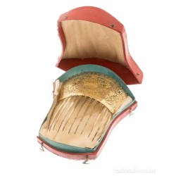Peineta neoclásica. Francia, ca. 1810. En oro bajo (9K o 12K).