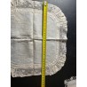 Pañuelo de lino con encaje antiguo y bordado delicado