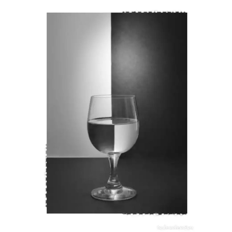 Fotografía analógica, natural, realizada con técnica especial, sin retoque informático.