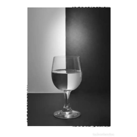 Fotografía analógica, natural, realizada con técnica especial, sin retoque informático.