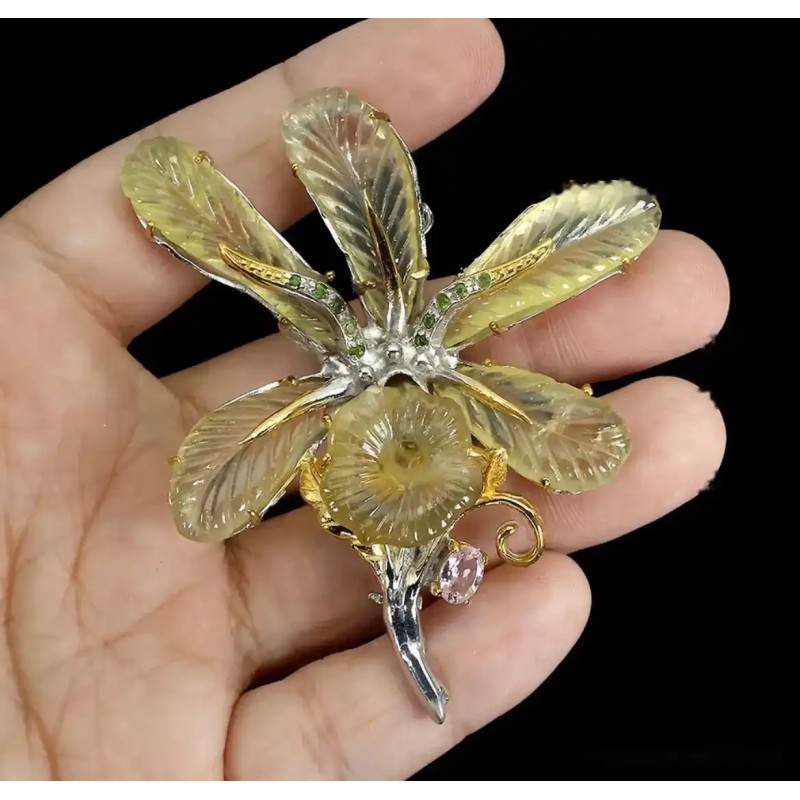 Broche de plata con cuarzo limón forma de flor Broche de plata con cuarzo limón forma de flor