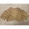 Chaqueta de señora antigua hecha con encaje valenciano, detalles rizados