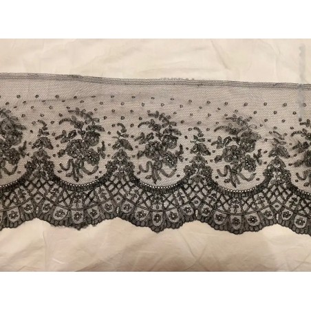Encaje Negro Vintage Chantilly Francés Delicado Artesanal