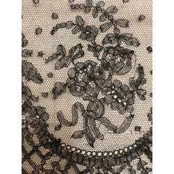 Encaje Negro Vintage Chantilly Francés Delicado Artesanal