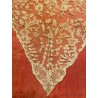 Espectacular mantilla de 3 picos de Bruselas, color crema claro