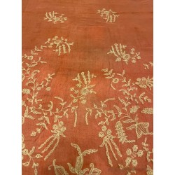 Espectacular mantilla de 3 picos de Bruselas, color crema claro