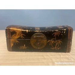 Antigua caja almohada cóncava china de la dinastía Qing