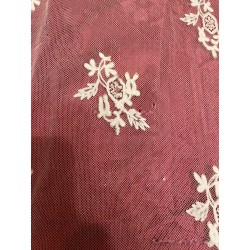 Bonita mantilla antigua crema, bordado floral, 254x58 cm