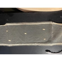 Corbatín Vintage de Encaje de Bruselas - Obra Textil Delicada