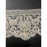 Encaje de Bolillos Vintage - Pieza Artesanal de Delicada Elaboración Manual