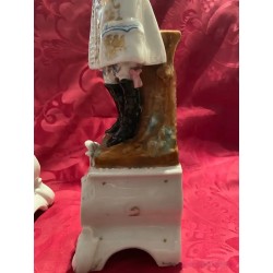 Figuras de Porcelana Viejo París - Pareja de Época en Traje Elegante