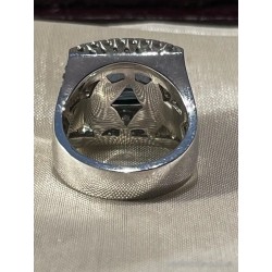 Anillo de Oro Blanco con Zafiro Azul Cuadrado y Diamantes - Joya de Lujo