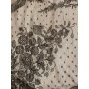 Mantilla cuadrada de cambray, chantilly con dibujo geométrico y floral