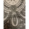 Mantilla cuadrada de cambray, chantilly con dibujo geométrico y floral