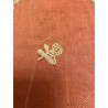 Mantilla de tres picos antigua, bordado floral delicado
