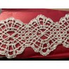 Encaje Artesanal de Crochet Blanco - Puntilla Vintage 320cm x 9.5cm Hecho a Mano