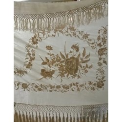 Mantón de Manila Vintage - Elegante Bordado Floral en Tonos Crema