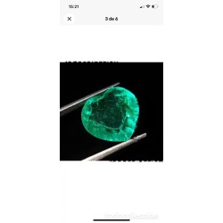 Esmeralda Natural Talla Corazón 8.27CT - Gema Certificada Verde Intenso