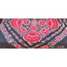 Mantón de Manila Negro con Bordado Floral Rojo - Pieza Textil con Flecos