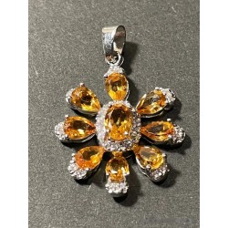 Conjunto de Plata con Citrinos Amarillos - Pendientes, Anillo y Colgante Floral