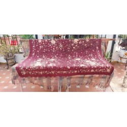 Mantón de Manila Antiguo Bordado Sobre Seda Granate - Flores y Flecos Vintage