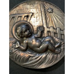 Medalla Antigua de Bronce con Niño Jesús en el Pesebre - Pieza Religiosa Coleccionable