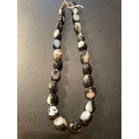 Collar de Ágata Facetada - Piedras Naturales en Tonos Negro y Blanco Marmoleado