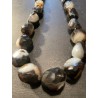 Collar de Ágata Facetada - Piedras Naturales en Tonos Negro y Blanco Marmoleado