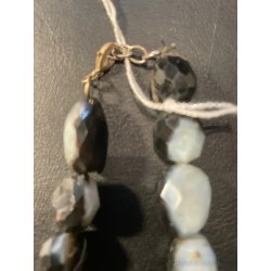 Collar de Ágata Facetada - Piedras Naturales en Tonos Negro y Blanco Marmoleado