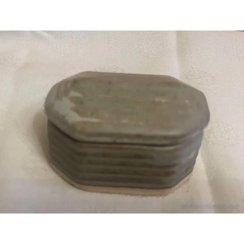 Caja Pequeña de Cerámica Artesanal Gris - Joyero Vintage Octogonal Rústico