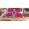 Mantón de Manila Bordado con Flores Fucsia - Estilo Cigarreras con Flecos Crema
