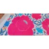 Mantón de Manila Bordado con Flores Fucsia - Estilo Cigarreras con Flecos Crema