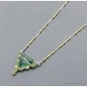 Gargantilla de plata con piedra de fluorita natural de 14 quilates en forma triangular