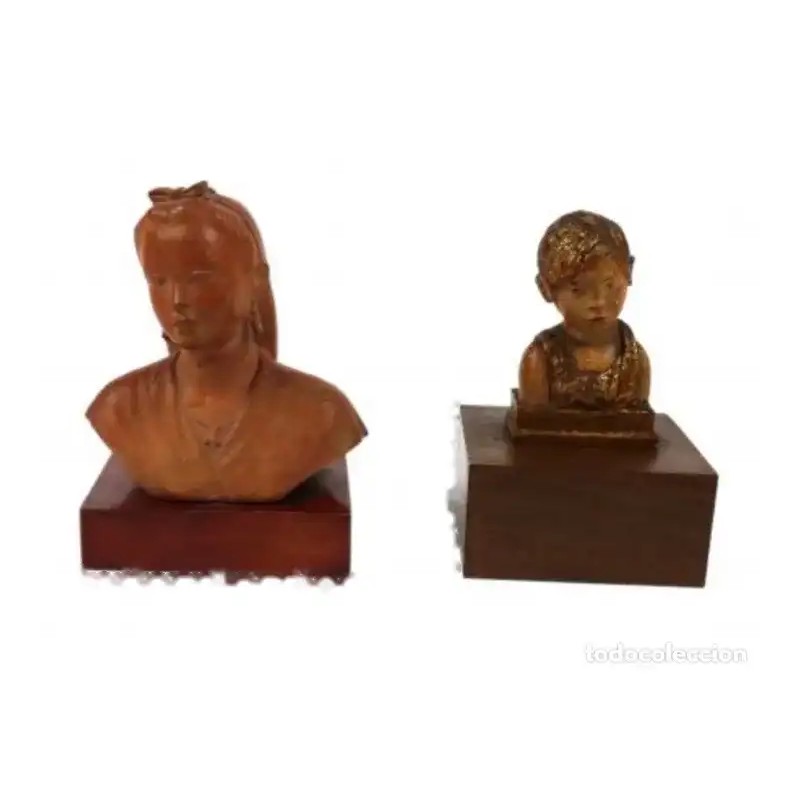 Esculturas de Terracota y Madera - Retratos de Juventud del Siglo XX Esculturas de Terracota y Madera - Retratos de Juventud del Siglo XX