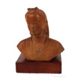Esculturas de Terracota y Madera - Retratos de Juventud del Siglo XX