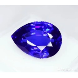 Zafiro con talla de gota de 19.32 quilates en tono azul vibrante