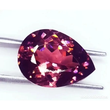 Granate con 17.87 quilates y certificado, talla en forma de gota