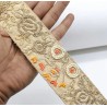 Cinta de seda bordada en oro con lentejuelas y perlas de colores, 9 metros x 4.5 cm