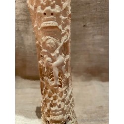 Escultura de hueso tallada a mano - Detalles intrincados