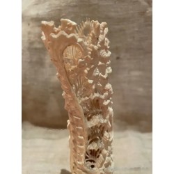 Escultura de hueso tallada a mano - Detalles intrincados